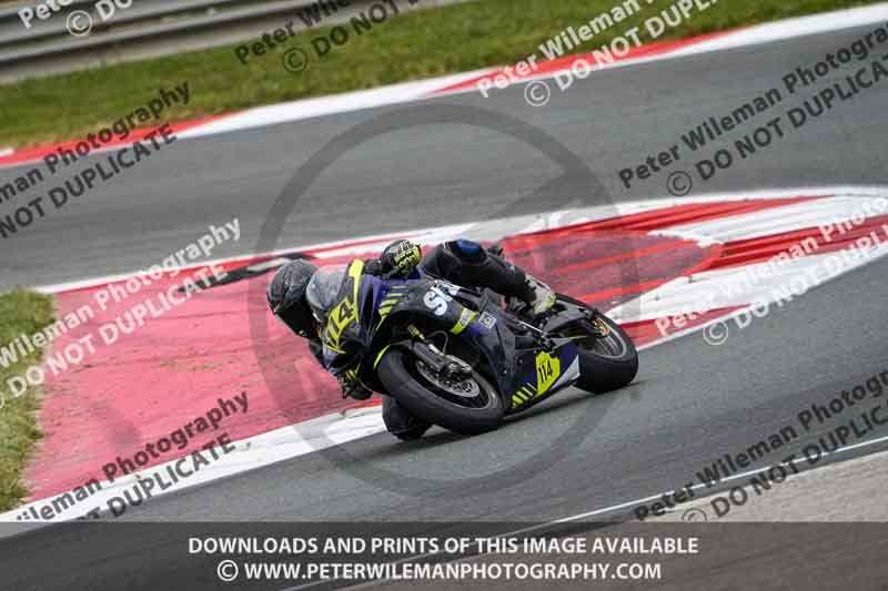 cadwell no limits trackday;cadwell park;cadwell park photographs;cadwell trackday photographs;enduro digital images;event digital images;eventdigitalimages;navarra;no limits trackdays;peter wileman photography;racing digital images;trackday digital images;trackday photos